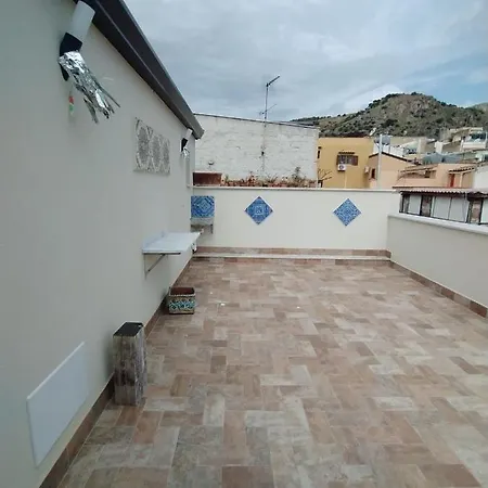 Casa Lo Re Holiday home Santa Flavia